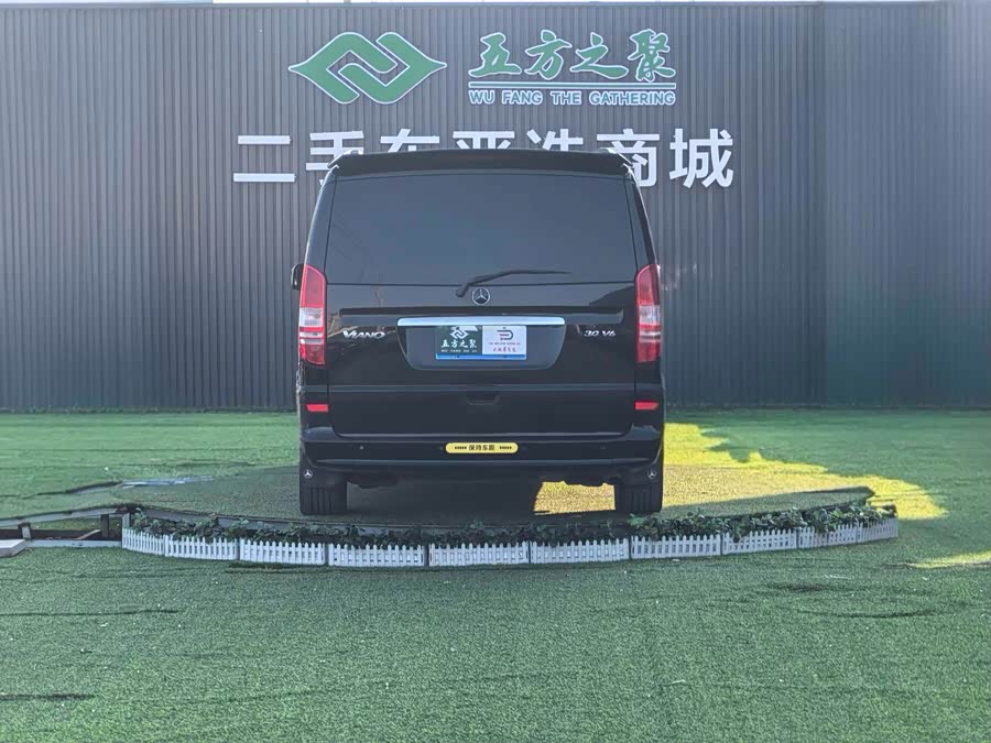 奔驰 唯雅诺 2013 汽车图片 #17