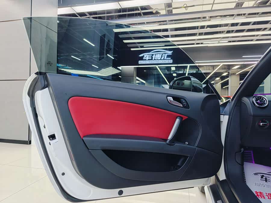 Audi TT 2011 #17 Audi TT 2011 car image #17