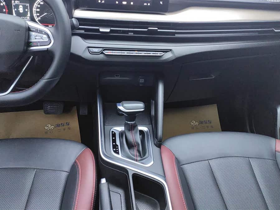 GEELY Vision X3 2021 car image #17