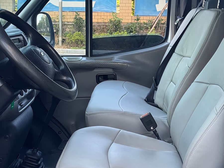 Ford Transit Classic 2016 #17 Ford Transit Classic 2016 car image #17