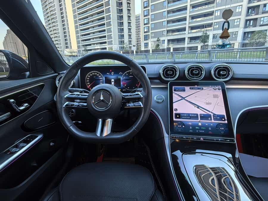 Mercedes-Benz C Class 2023 image de voiture #17