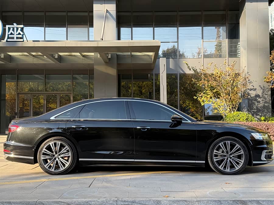 Audi A8 2019 car image #17