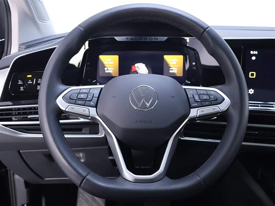 Volkswagen Talagon 2023 car image #17