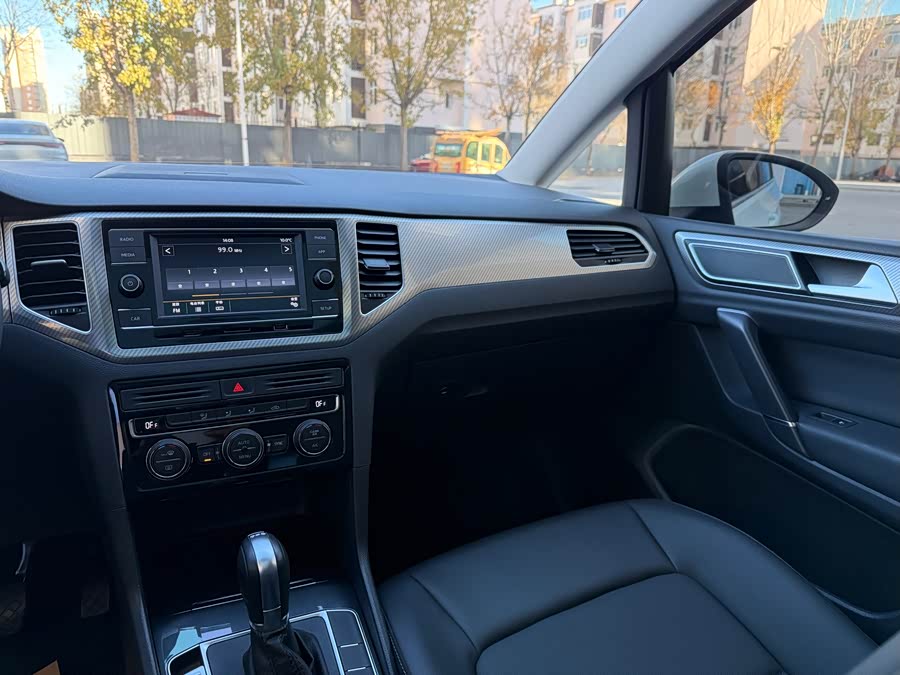 Volkswagen Golf Sportsvan 2020 imagem de carro #17