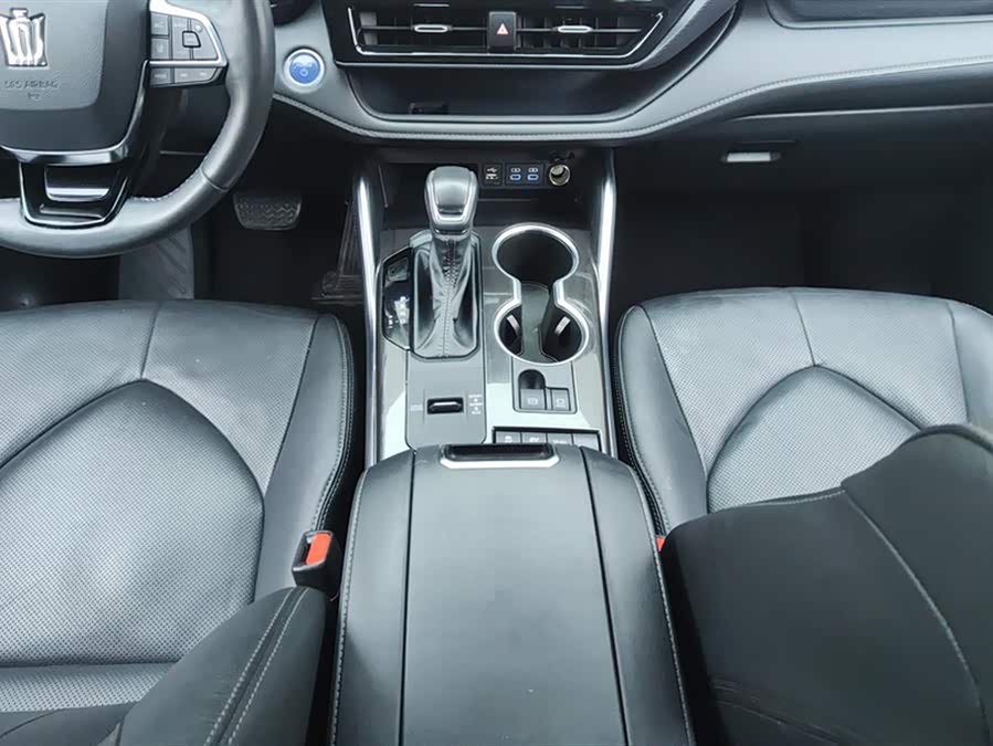 Toyota Crown Kluger 2023 #17 Toyota Crown Kluger 2023 car image #17