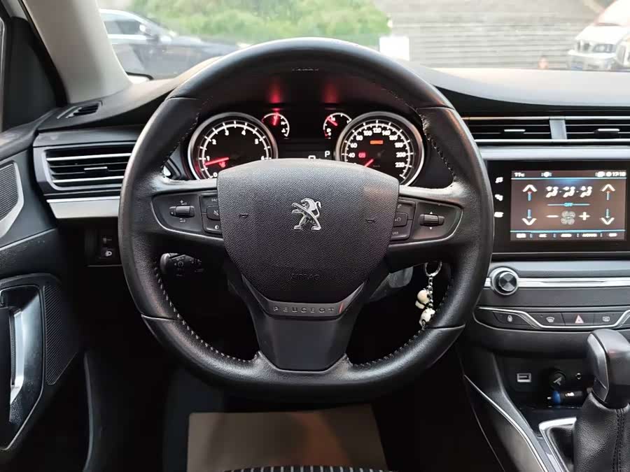 Peugeot 408 2018 #17 Peugeot 408 2018 car image #17