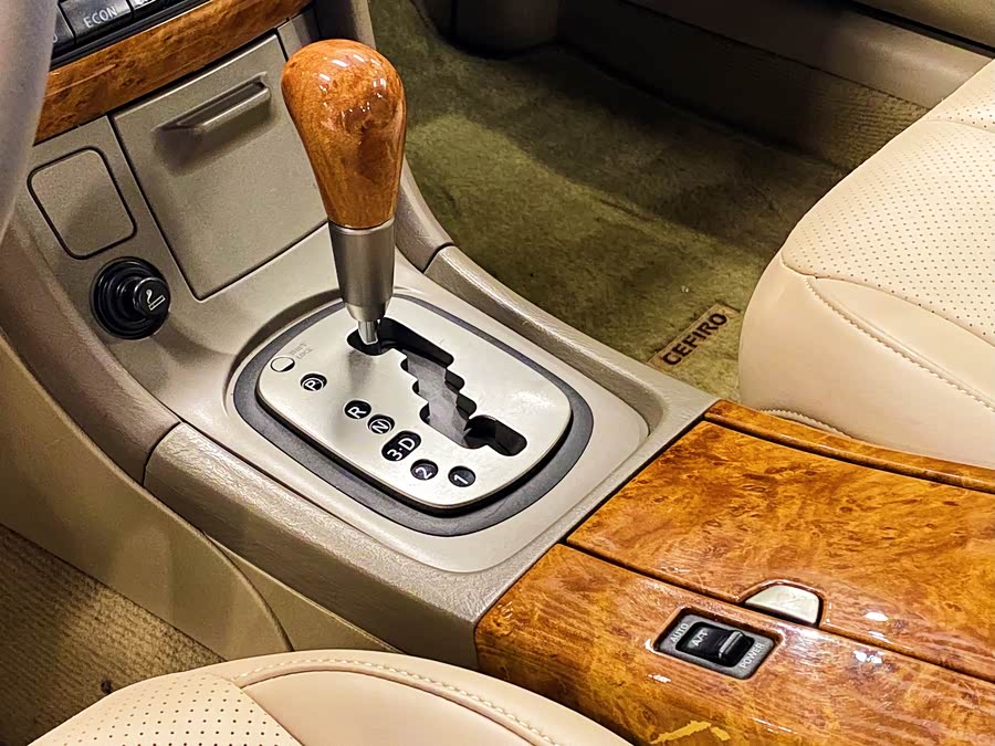 日产 风度 2005 汽车图片 #17