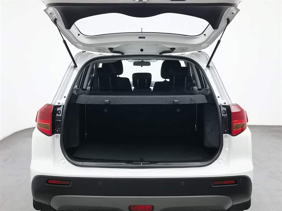 铃木 维特拉 2016 汽车图片 #17