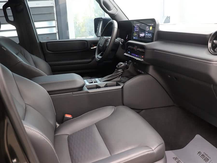 Toyota Land Cruiser Prado 2024 imagen de coche #17