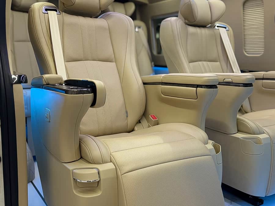 Toyota 2023 car image #17