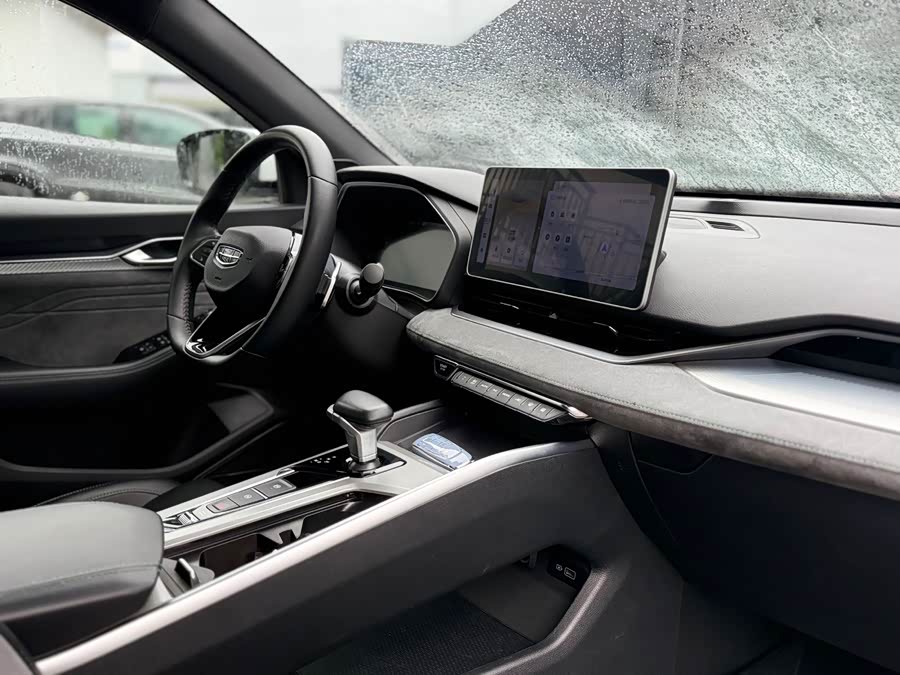 GEELY Preface 2022 #17 GEELY Preface 2022 car image #17