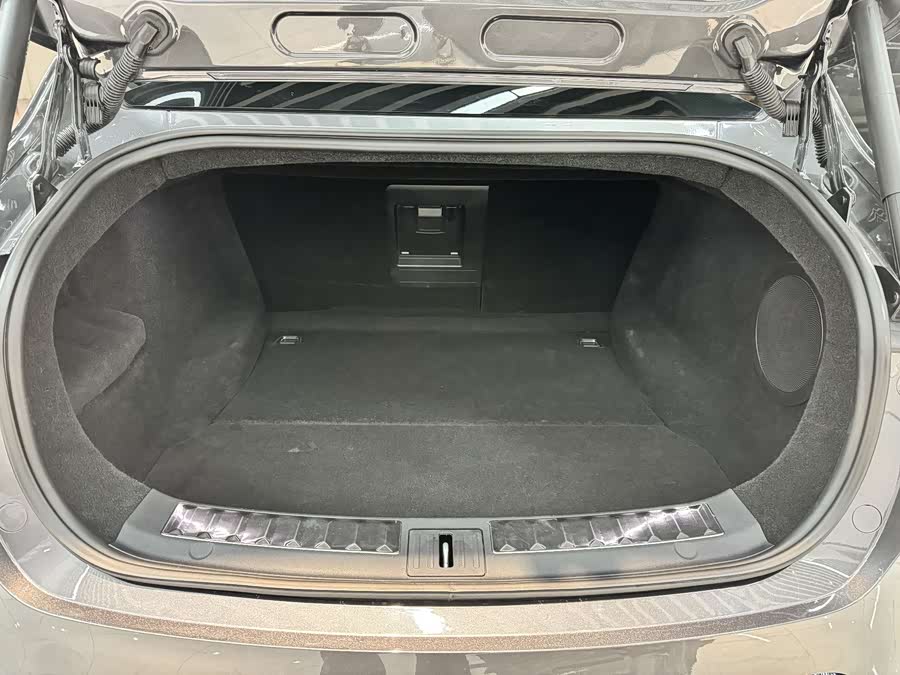 Avatr 11 2023 car image #17