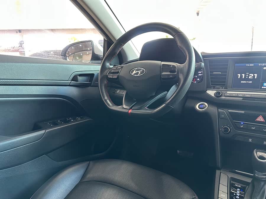 Hyundai Elantra AD 2019 car image #17