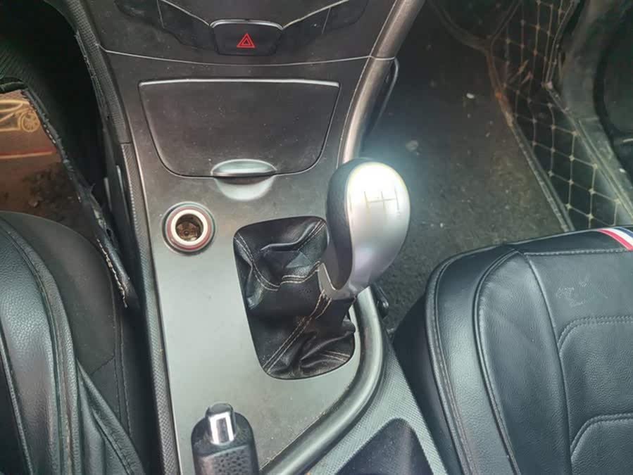 GAC Trumpchi GA3 2014 car image #17