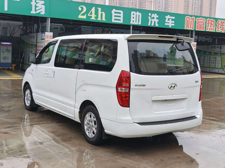 Hyundai H-1 2013 car image #17