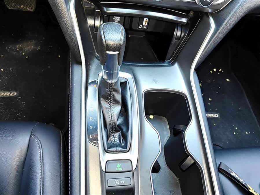 Honda Accord 2022 car image #17
