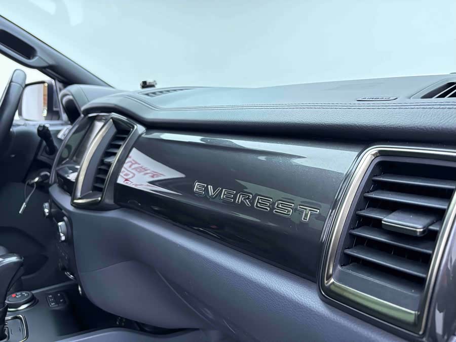 Ford Everest 2017 car image #17