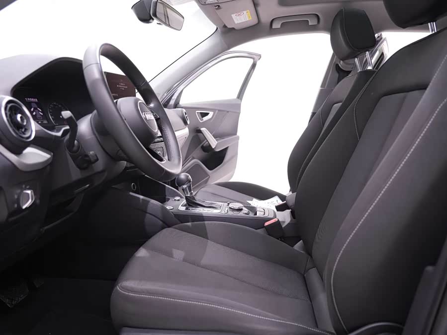 Audi Q2L 2020 immagine di auto #17