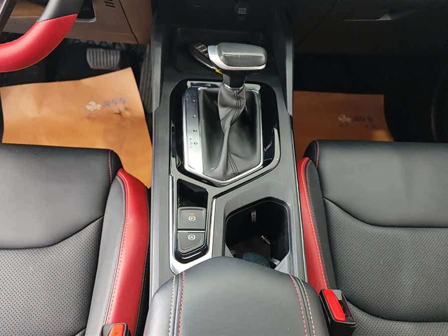 GEELY 2021 car image #17