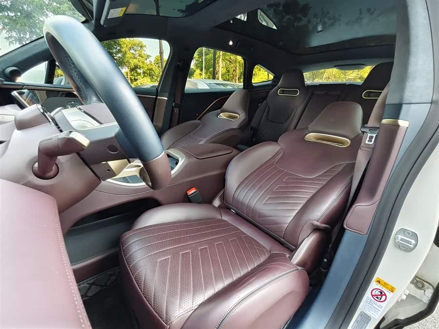 Avatr 11 2024 car image #17
