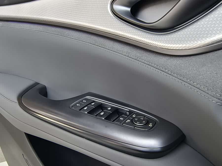 BYD Seal 07 DM-i 2025 car image #17