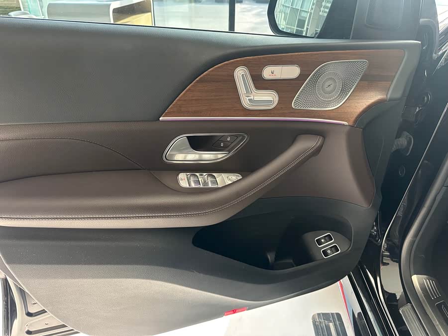 Mercedes-Benz GLE Class New Energy 2022 car image #17