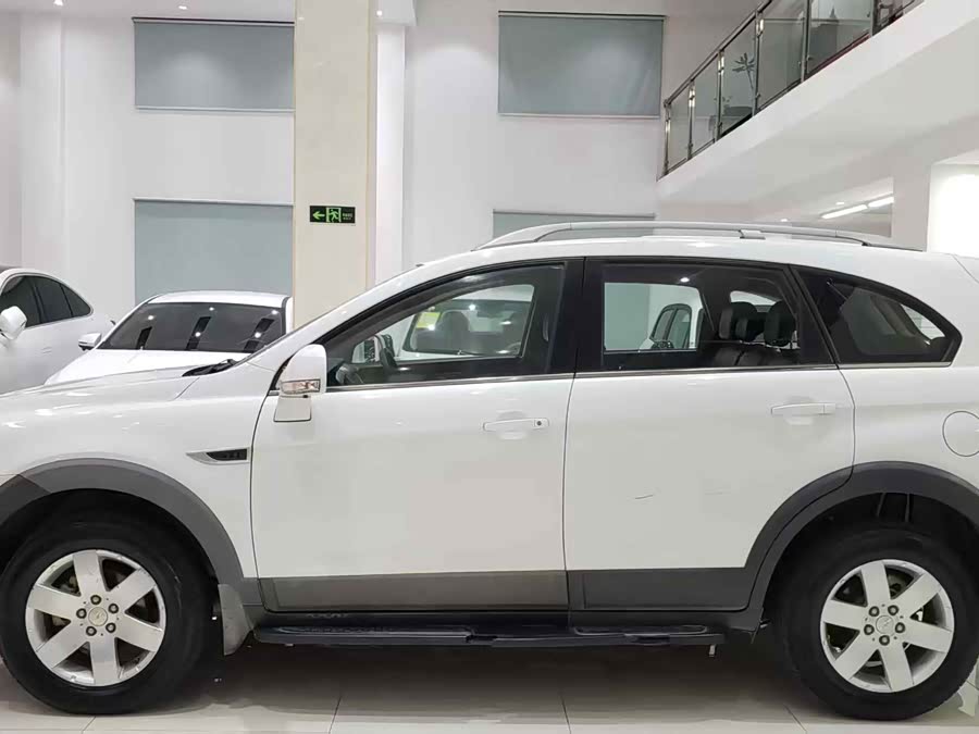Chevrolet Captiva 2013 imagen de coche #17