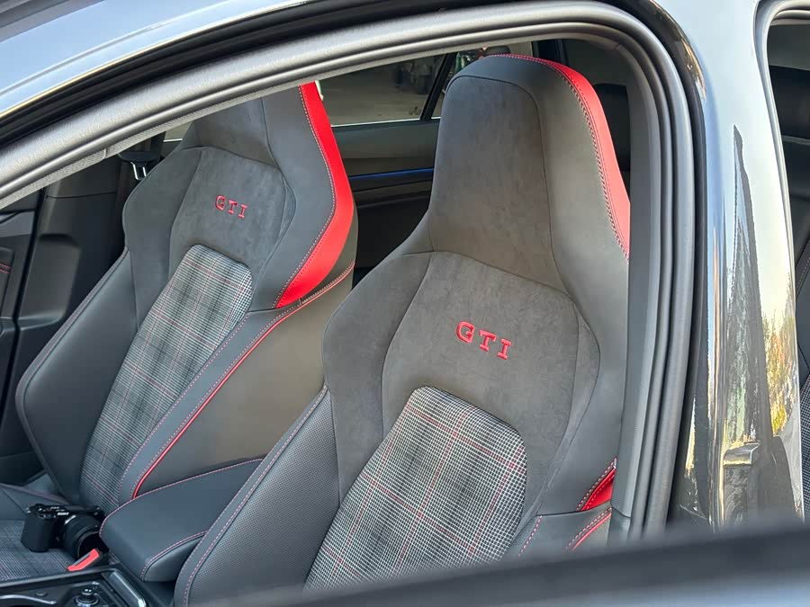 Volkswagen GolfGTI 2022 #17 Volkswagen GolfGTI 2022 car image #17