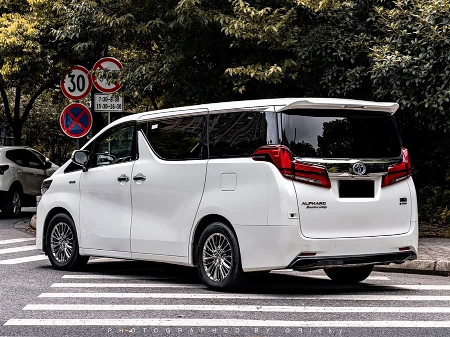 丰田 埃尔法 2019 汽车图片 #17