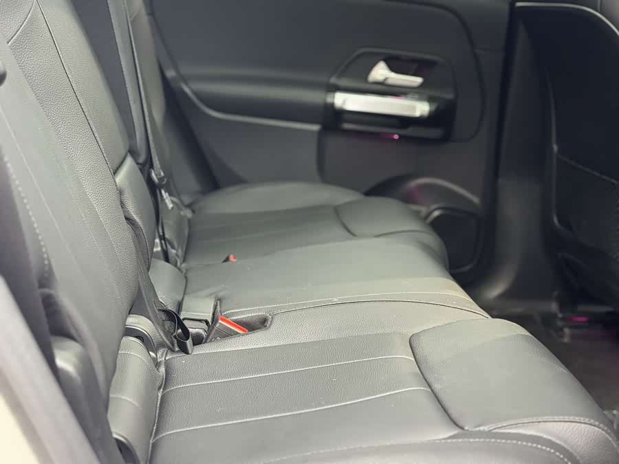 Mercedes-Benz EQB Class 2023 #17 Mercedes-Benz EQB Class 2023 car image #17