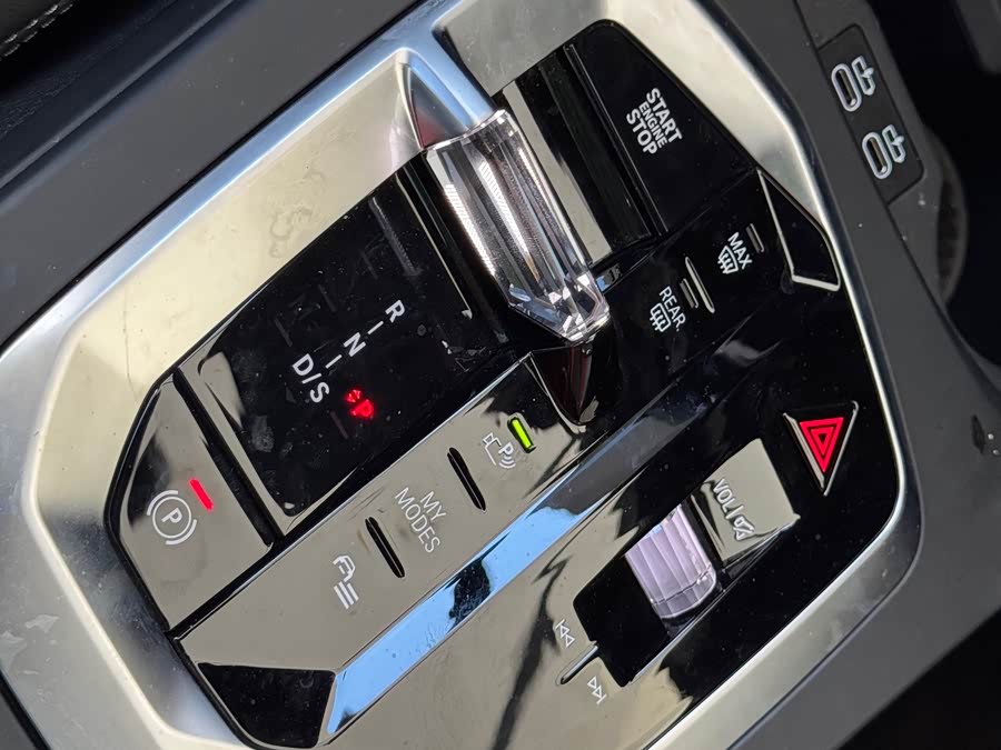 BMW M235L 2025 car image #17