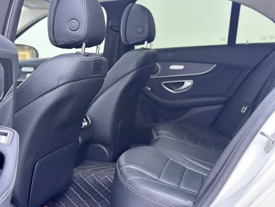 Mercedes-Benz C Class 2016 car image #17