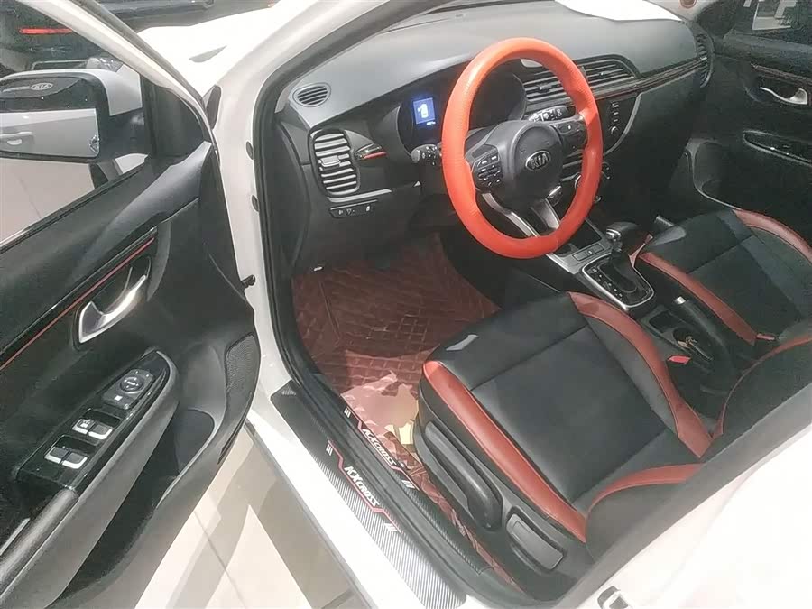 Kia Rio Cross 2019 صورة سيارة #17