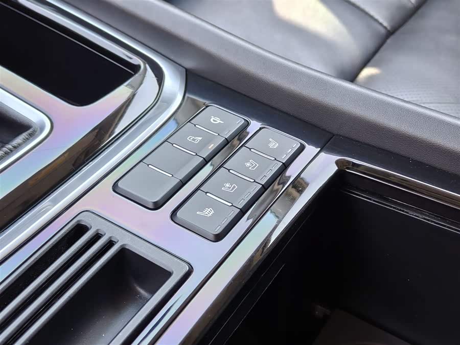 GAC Trumpchi GS7 2018 car image #17