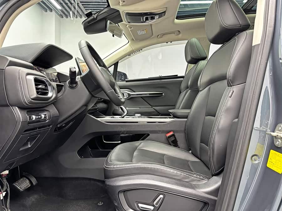 GEELY Okavango 2021 изображение автомобиля #17