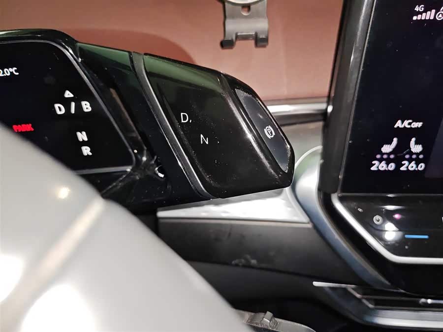 Volkswagen ID.6 X 2021 car image #17