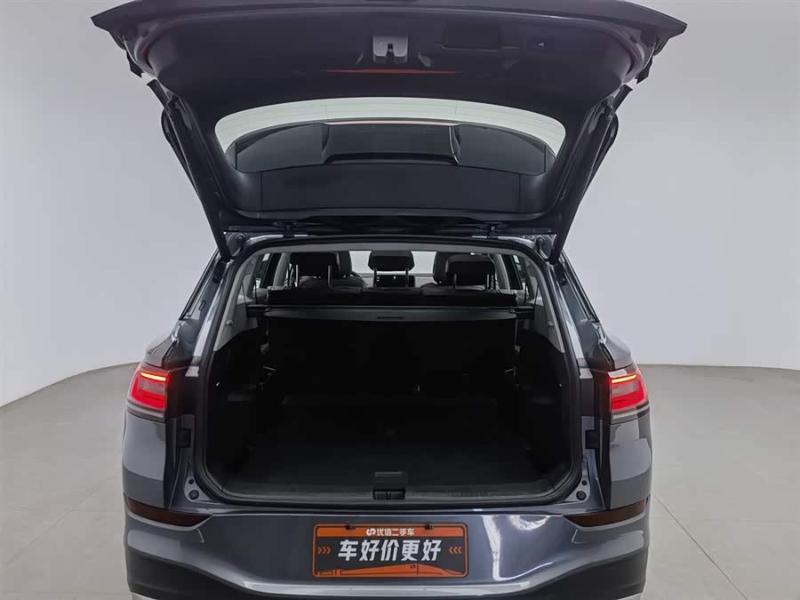 Volkswagen ID.6 X 2021 car image #17