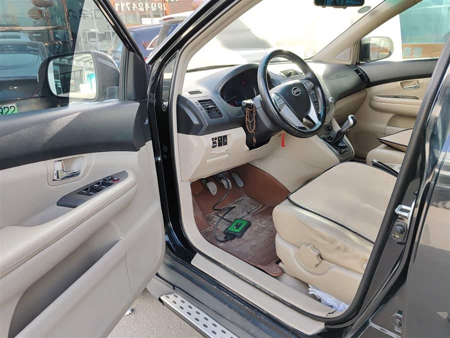 BYD S6 2014 #17 BYD S6 2014 car image #17