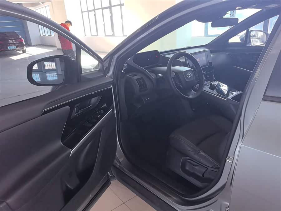 Toyota bZ4X 2022 immagine di auto #17