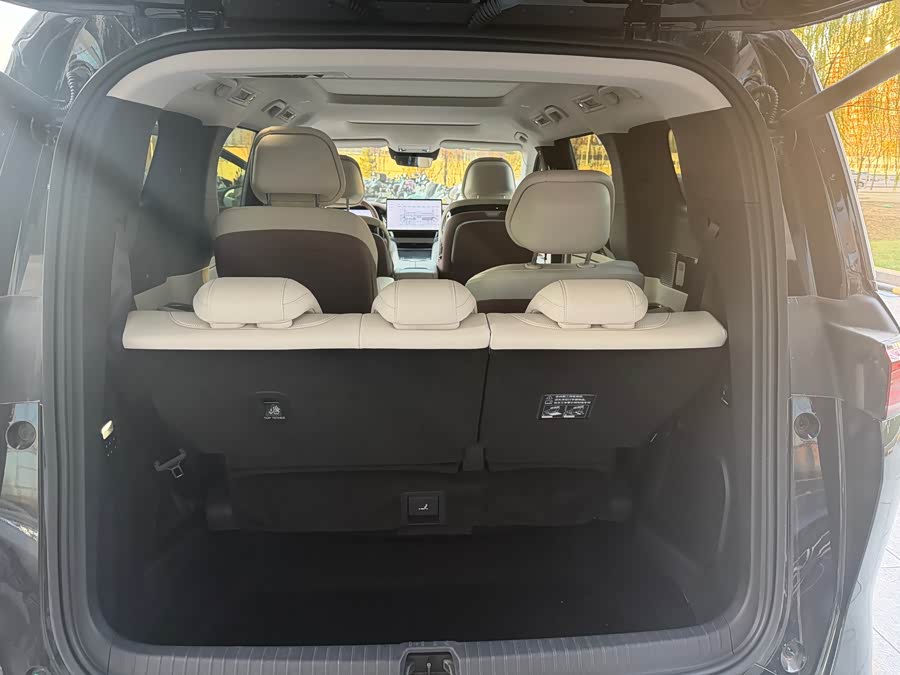 BYD Xia 2025 #17 BYD Xia 2025 car image #17