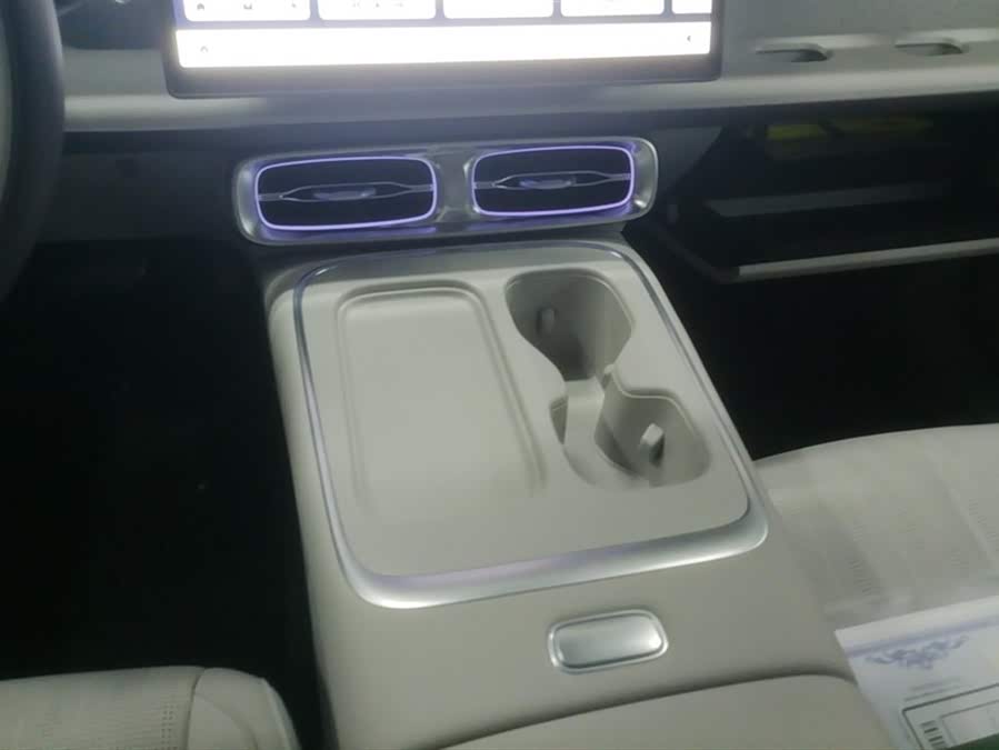 零跑汽车 零跑B01 2025 汽车图片 #17