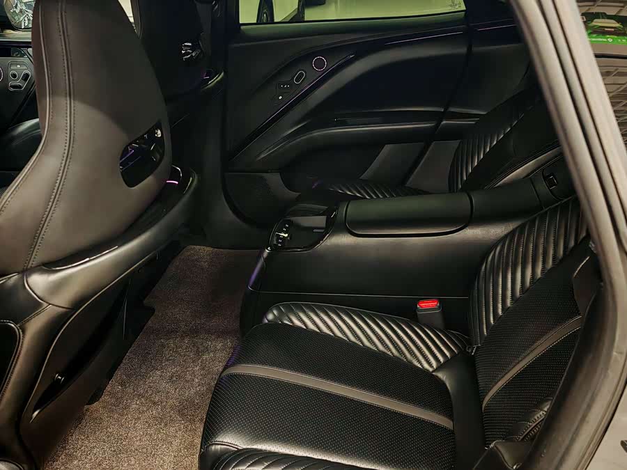 阿维塔 阿维塔11 2022 汽车图片 #17