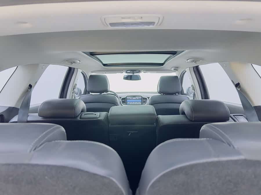 Kia Sorento 2016 изображение автомобиля #17