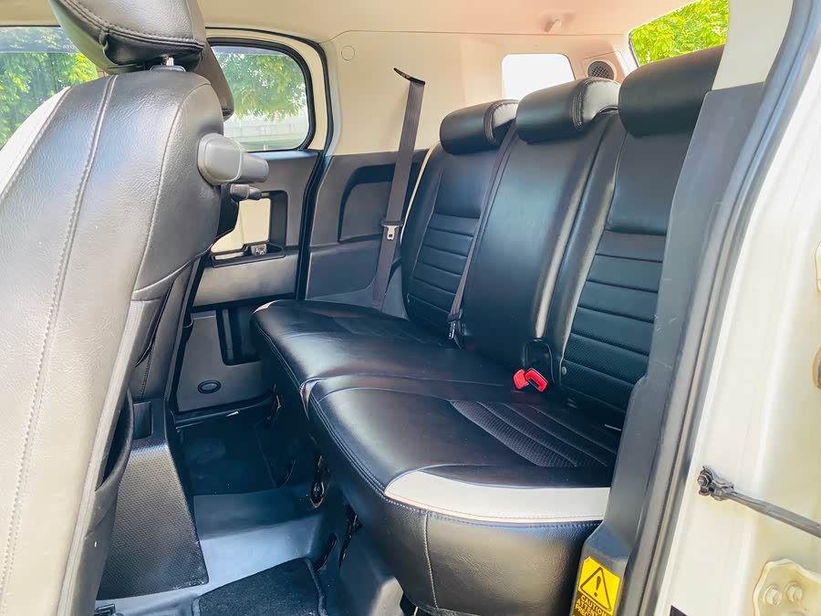 Toyota FJ Cruiser 2017 #17 Toyota FJ Cruiser 2017 car image #17