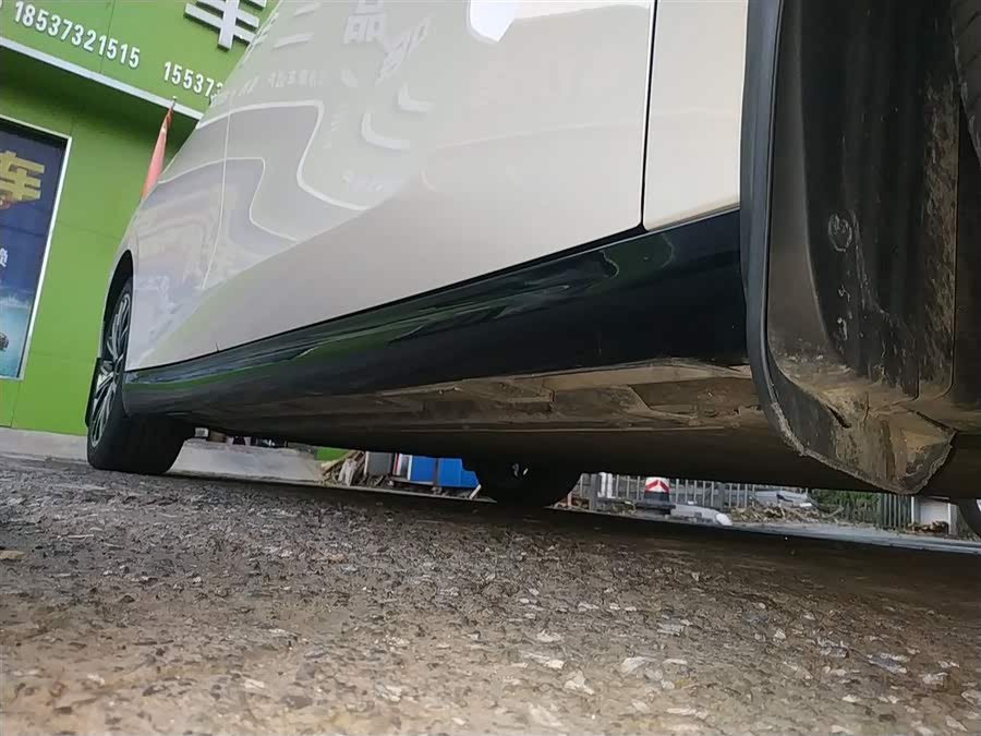 零跑汽车 零跑B01 2025 汽车图片 #17