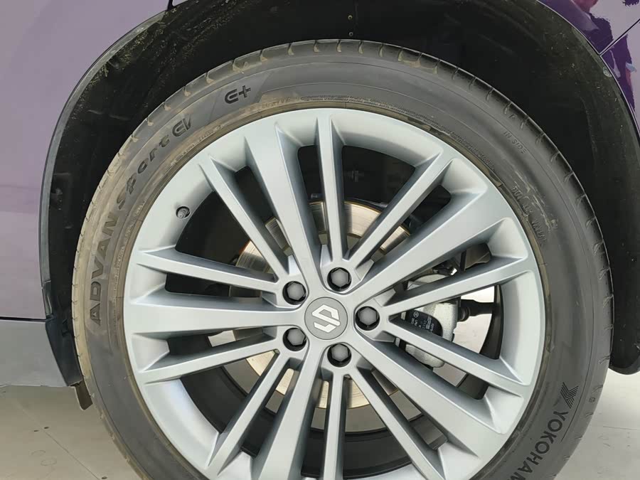 零跑汽车 零跑C16 2024 汽车图片 #17