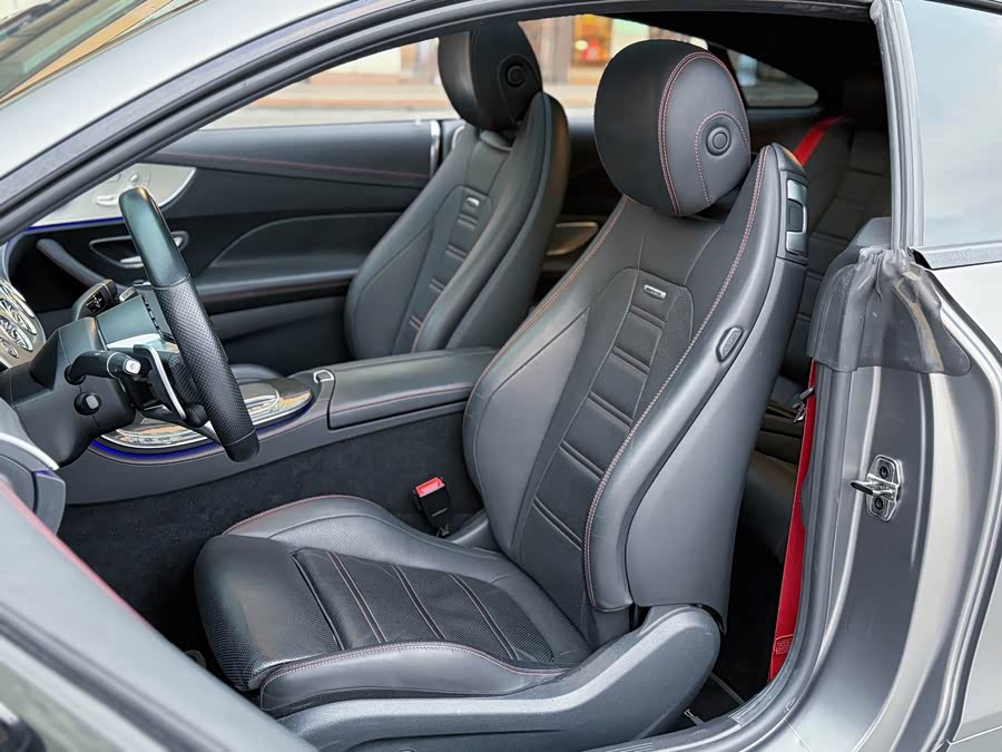 Mercedes-Benz E AMG 2022 immagine di auto #17