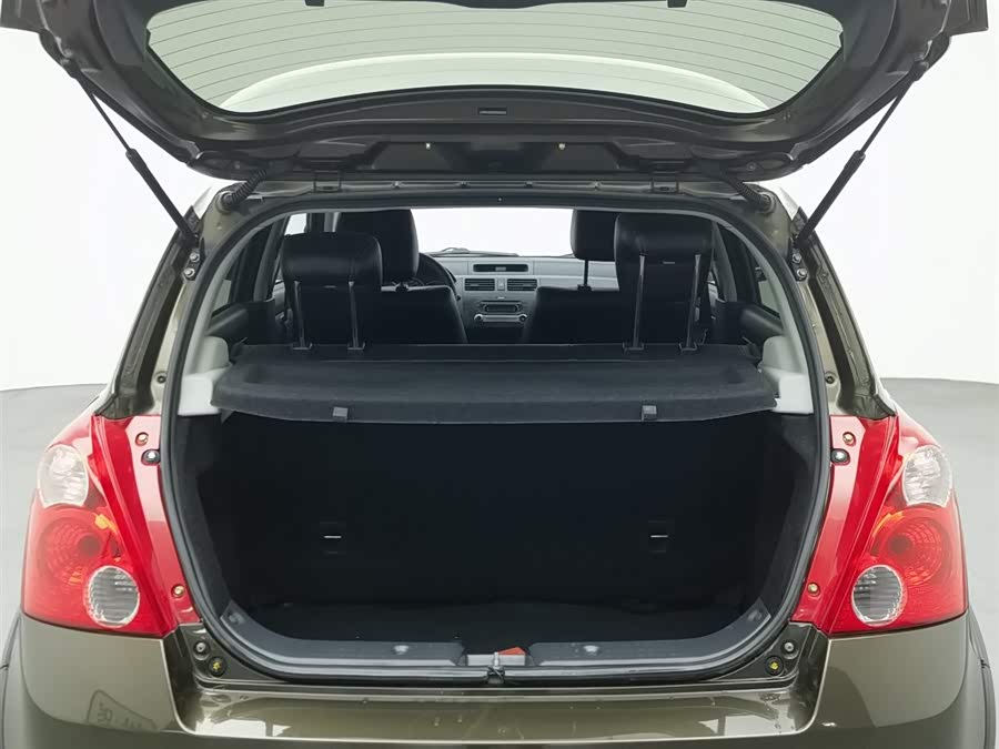 Soueast Swift 2015 car image #17