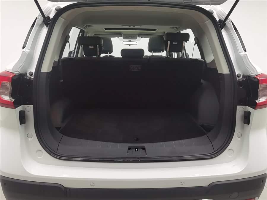 T5 2023 car image #17