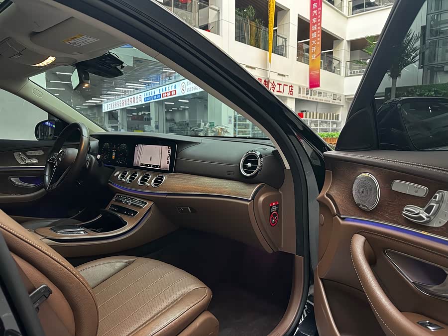 Mercedes-Benz E Class 2023 car image #17